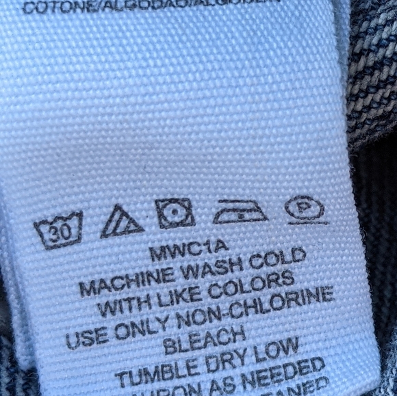 WE THE FREE distressed button fly denim skirt  Size 27 / 4 - Picture 4 of 11